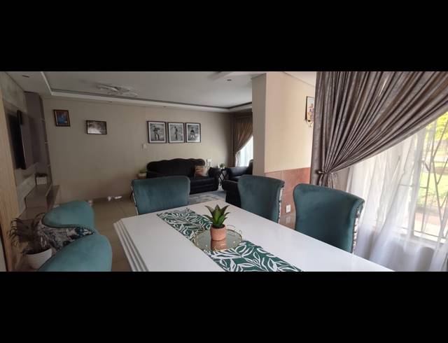 4 BEDROOM HOUSE TO LET IN THREE RIVERS